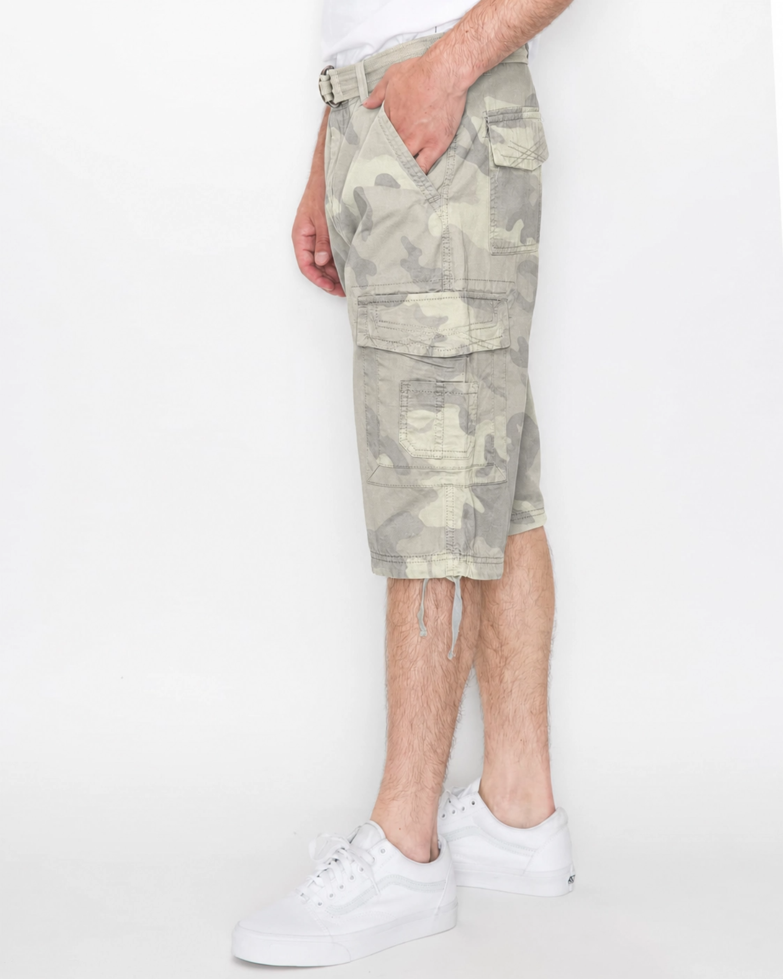 Men’s Delano V2 Twill Cargo Shorts side view
