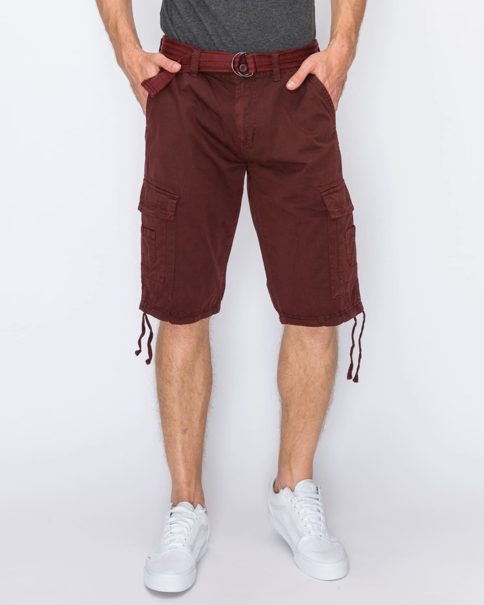 Mens Delano messenger cargo shorts in Burgundy