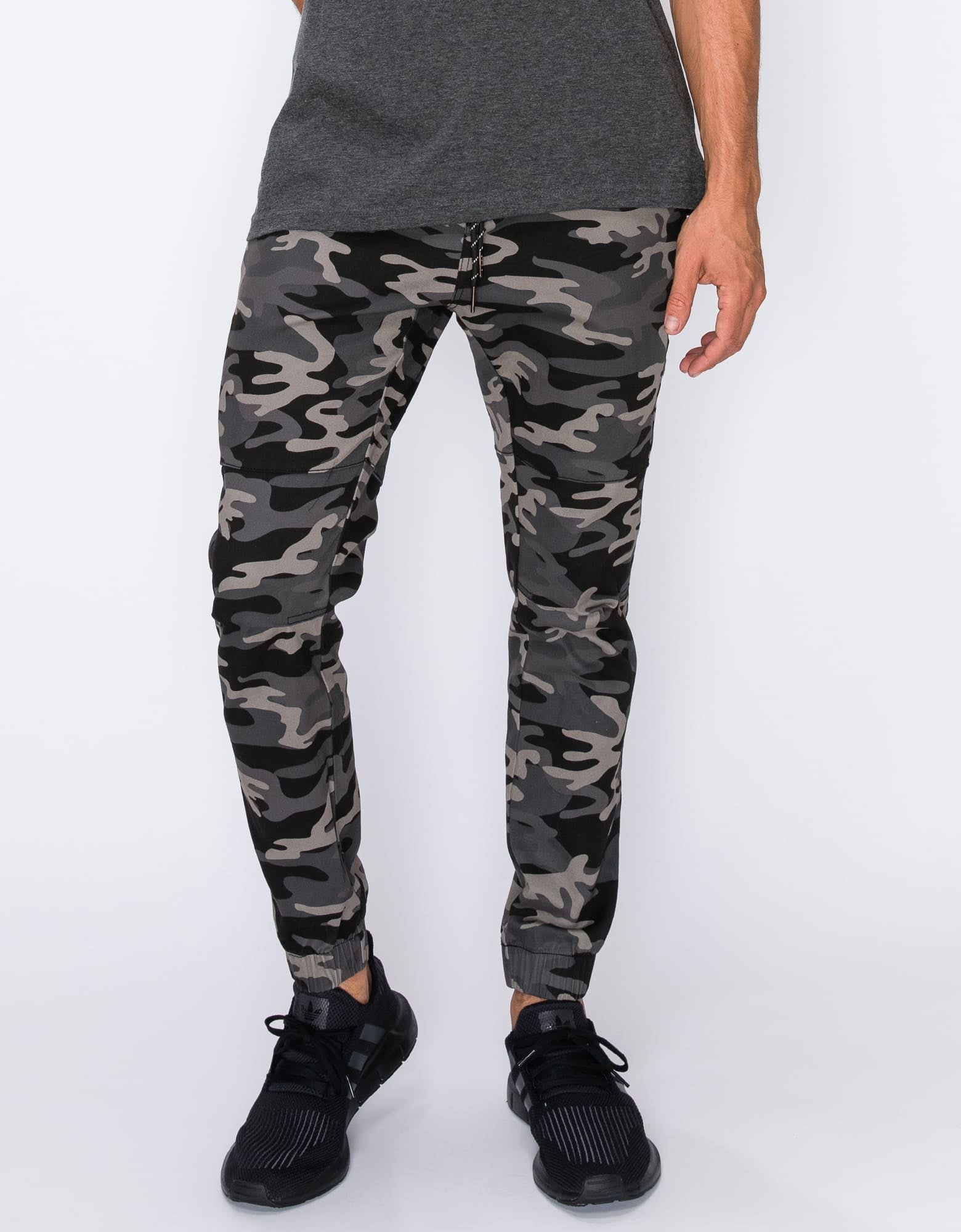 Mens drawstring twill teamwork heat seal joggers in Black Camo