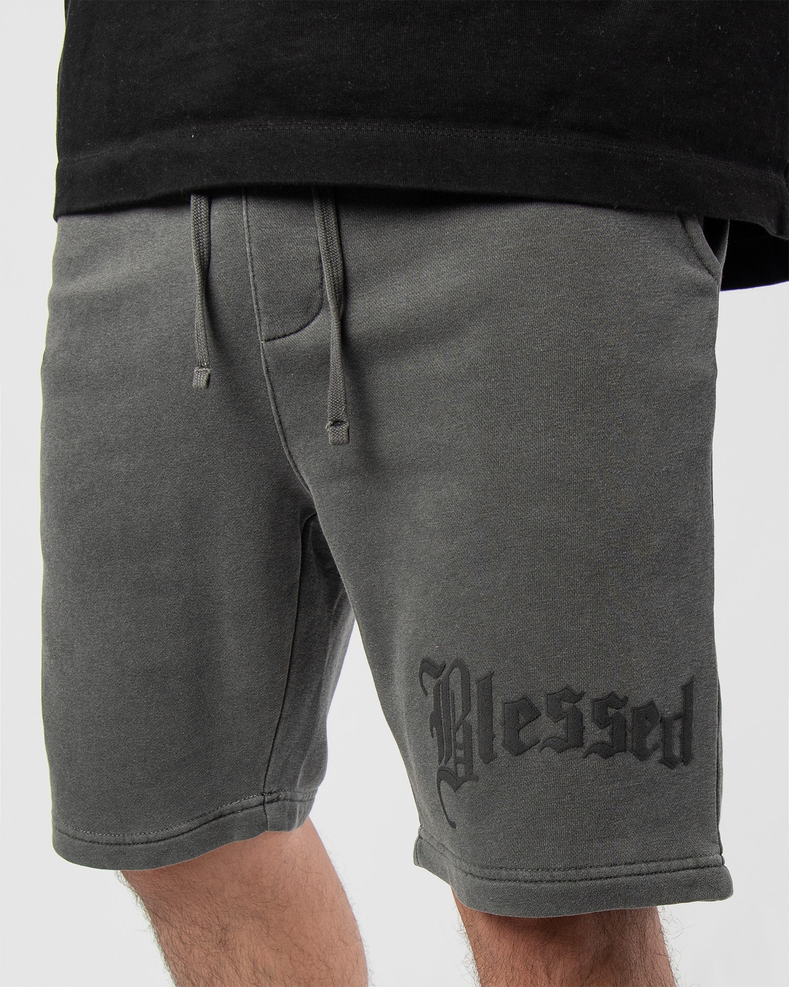 MEN'S BLESSED FLEECE SHORTS detail view