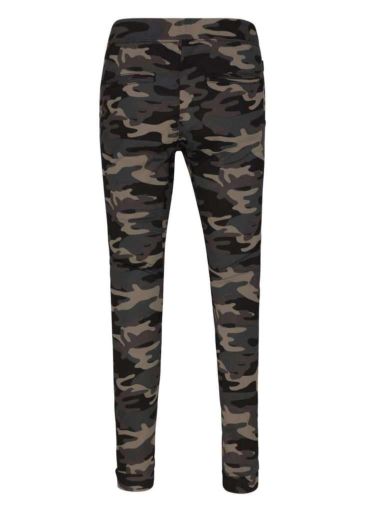 Back view of Ring of Fire’s Men’s Barnabas Cargo Joggers in Green Camo
