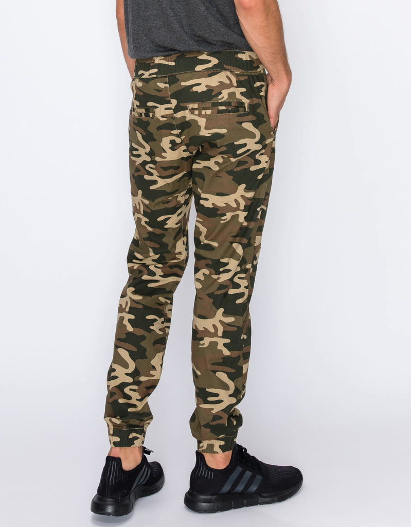 Mens Clayton twill stretch joggers with elastic waistband and drawstring closure in Green Camo