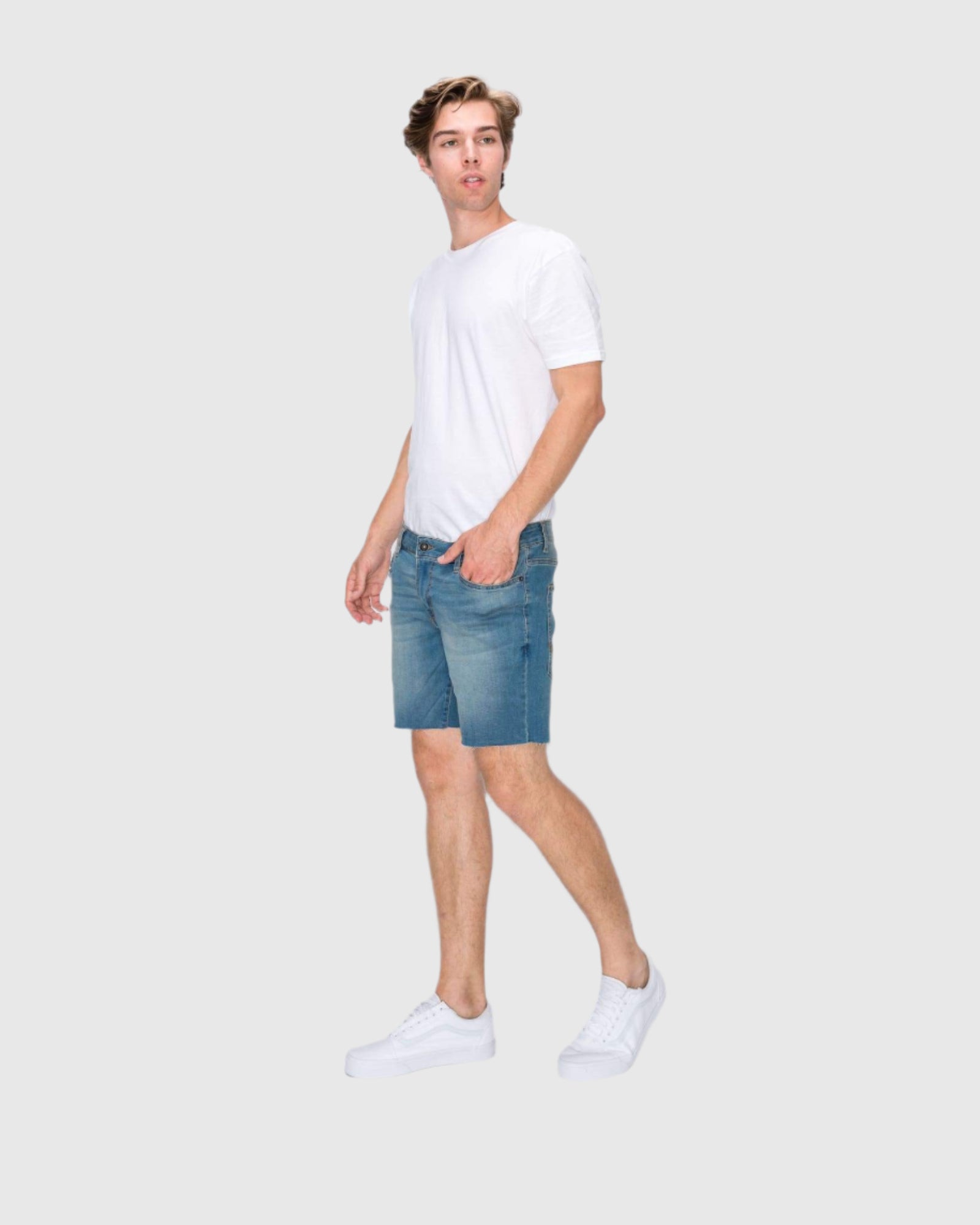 Mens wayne 5 pocket denim shorts in Malibu